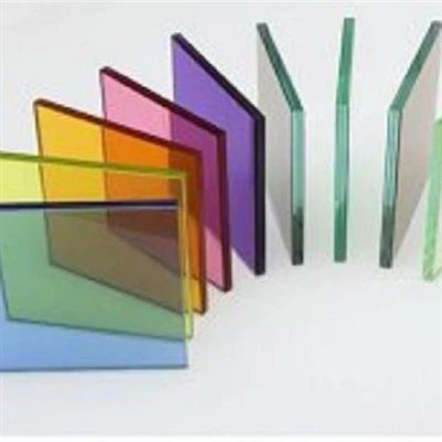 Kính nhiều lớp màu